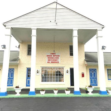 Economy Inn Danville Bagian luar foto