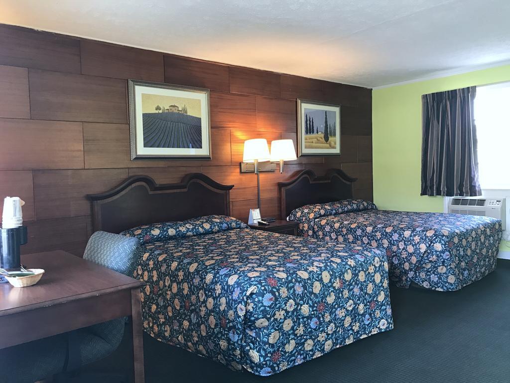 Economy Inn Danville Bagian luar foto