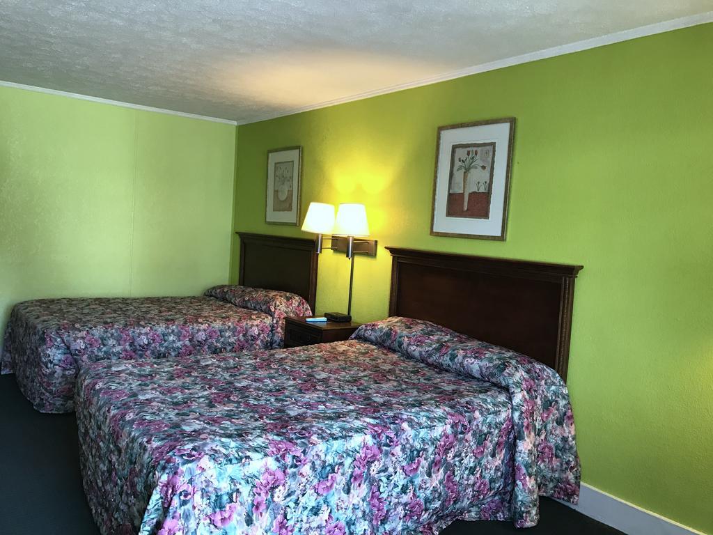 Economy Inn Danville Bagian luar foto